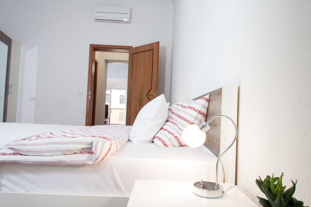 Apartments Mezzanine ซาเกร็บ ภายนอก รูปภาพ